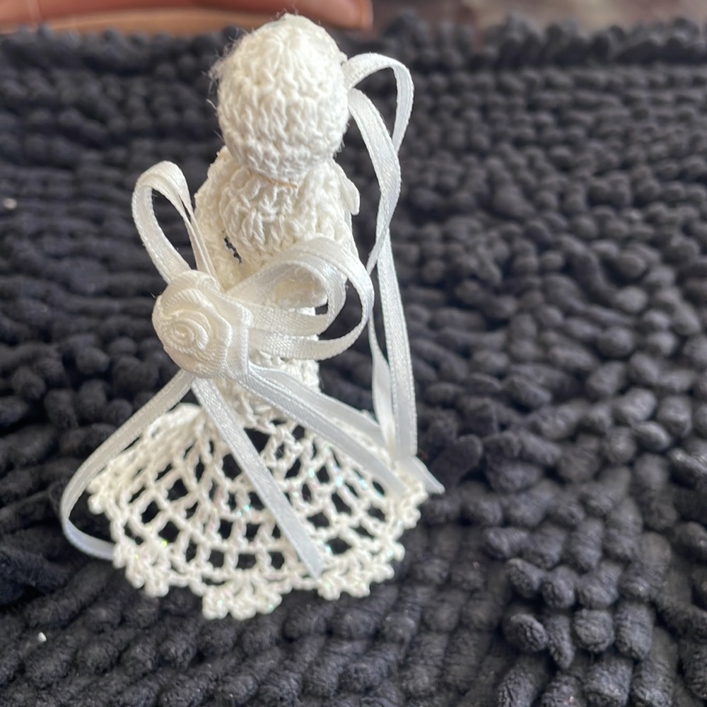 Angel - Picture 2 of 4